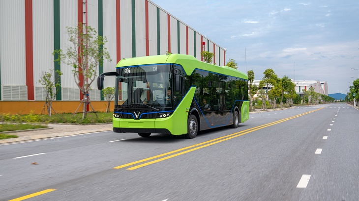 VinBus trang bị hệ thống kiểm soát hành vi người lái chính thức lăn bánh